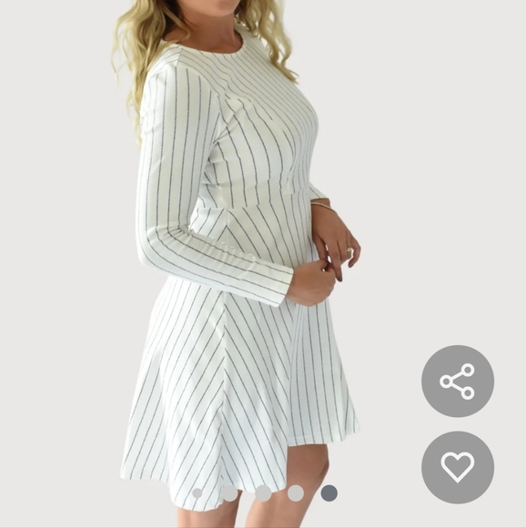 Ella Bella maternity nursing dress worn once. Discreet zippers as shown. Medium - Picture 4 of 4